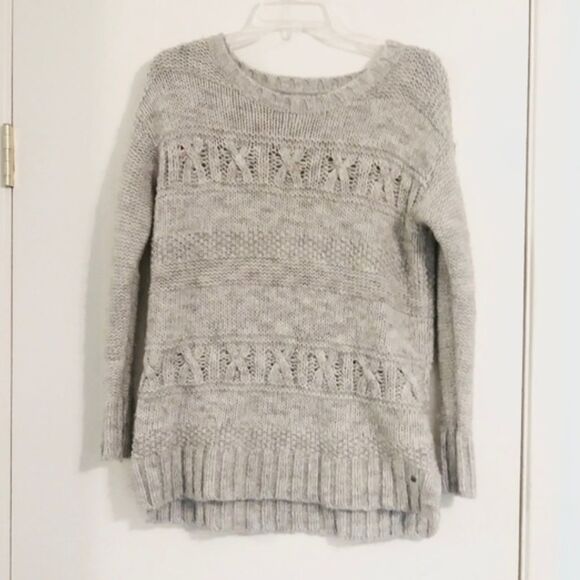 American Eagle Grey Cable Knit Crewneck Sweater - Picture 1 of 6